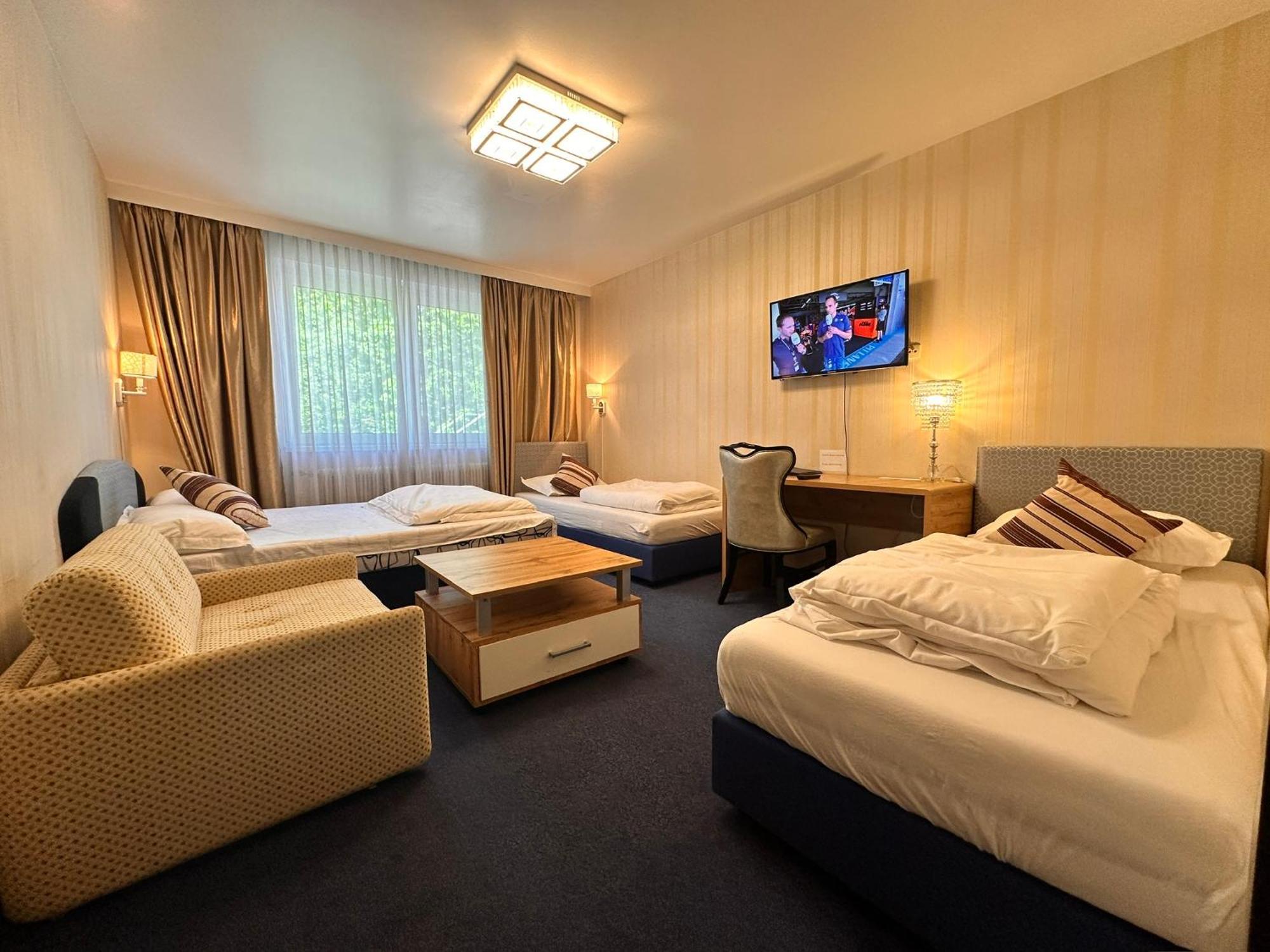Hotel Austria Gablitz ภายนอก รูปภาพ